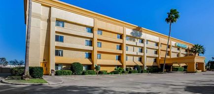 La Quinta Inn Houston Baytown East Exterior