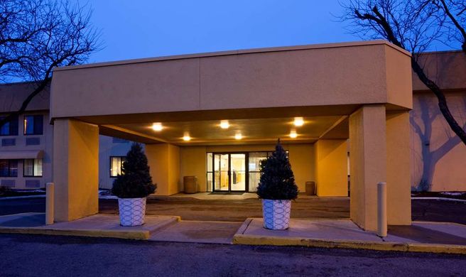 La Quinta Inn Minneapolis Airport Exterior