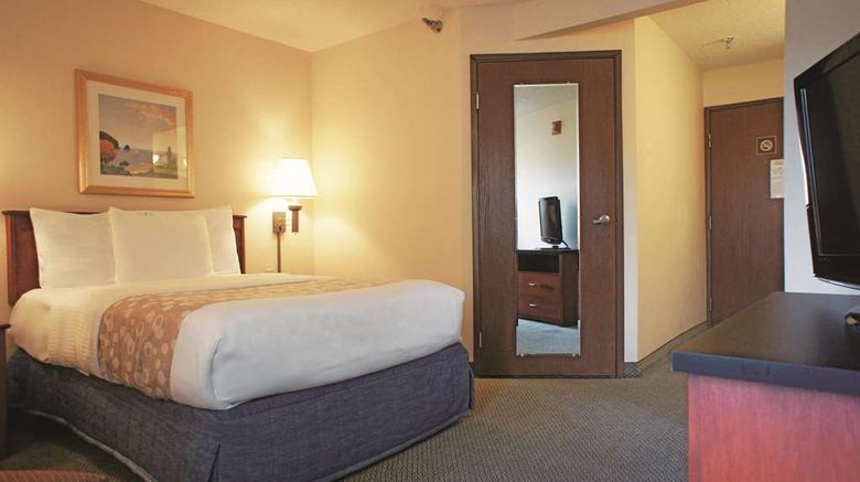 <b>La Quinta Inn El Paso West Room</b>. Images powered by <a href="https://iceportal.shijigroup.com/" title="IcePortal" target="_blank">IcePortal</a>.