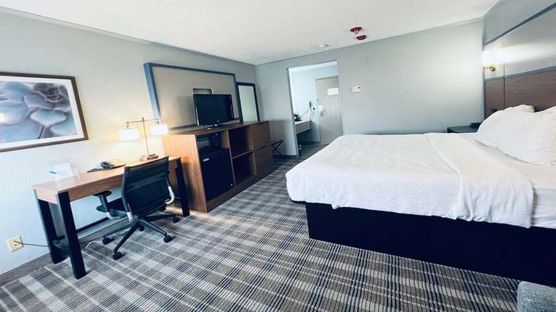 <b>AmericInn by Wyndham Glendale Room</b>. Images powered by <a href="https://iceportal.shijigroup.com/" title="IcePortal" target="_blank">IcePortal</a>.