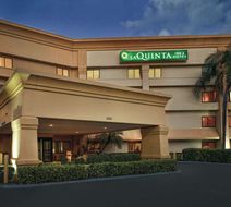 La Quinta Inn Miami Airport East Exterior