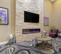 La Quinta Inn & Suites Boston-Andover Lobby