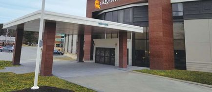 La Quinta Inn & Suites Boston-Andover Exterior