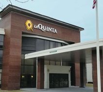 La Quinta Inn & Suites Boston-Andover Exterior