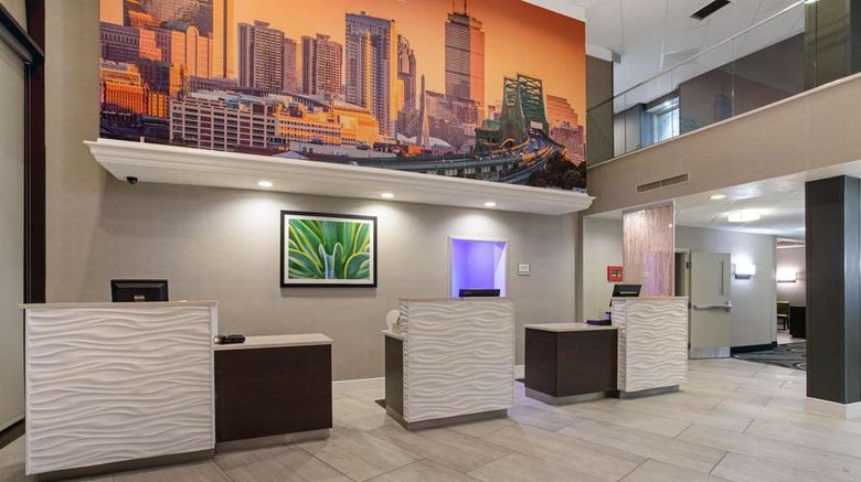 <b>La Quinta Inn & Suites Boston-Andover Lobby</b>. Images powered by <a href="https://iceportal.shijigroup.com/" title="IcePortal" target="_blank">IcePortal</a>.