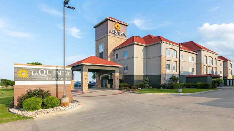 La Quinta Inn & Suites Belton Exterior