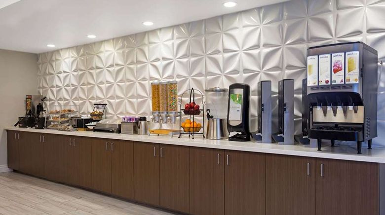 <b>La Quinta Inn & Suites Visalia Other</b>. Images powered by <a href="https://iceportal.shijigroup.com/" title="IcePortal" target="_blank">IcePortal</a>.