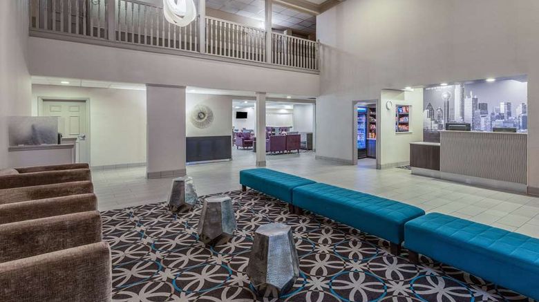 <b>La Quinta Inn & Suites Rockwall Lobby</b>. Images powered by <a href="https://iceportal.shijigroup.com/" title="IcePortal" target="_blank">IcePortal</a>.