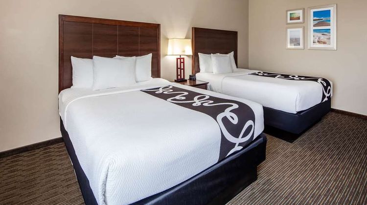 La Quinta Inn & Suites Inglewood Room