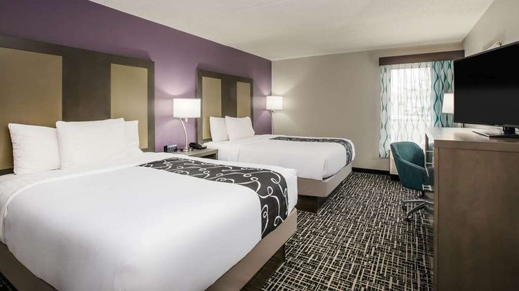 La Quinta Inn Davenport Room