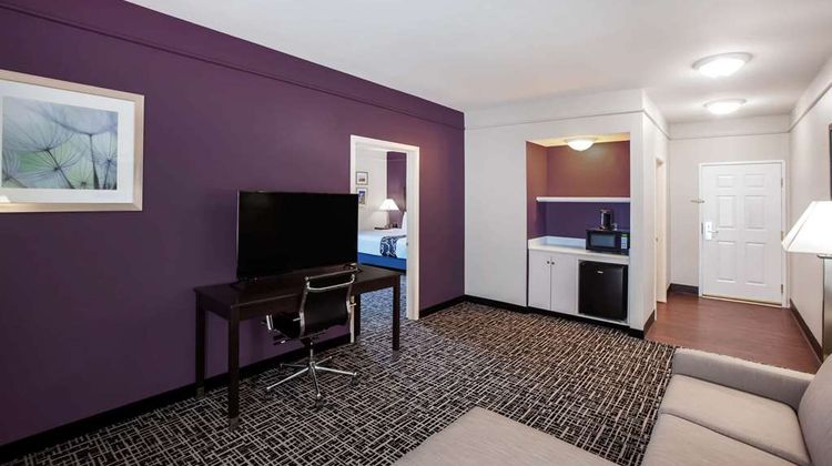 La Quinta Inn & Suites Lubbock North Suite