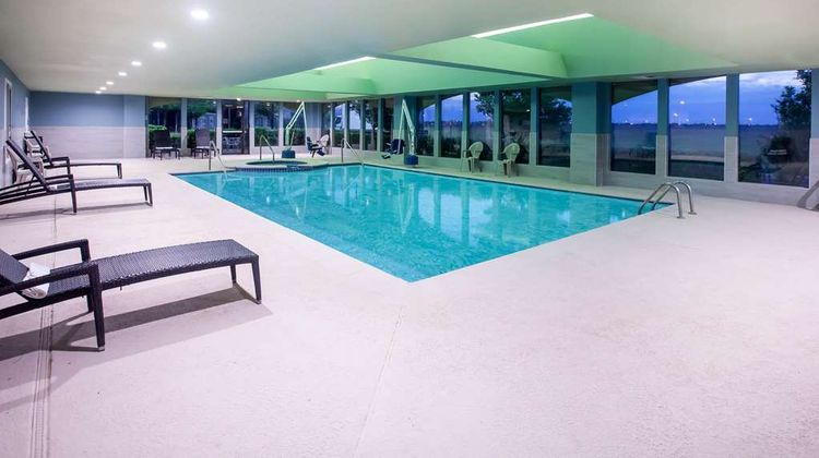 La Quinta Inn & Suites Lubbock North Pool