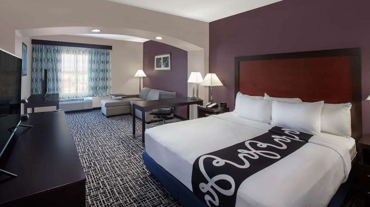 La Quinta Inn & Suites Lubbock North Room
