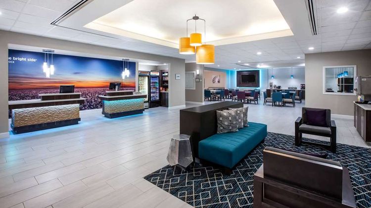 La Quinta Inn & Suites Lubbock North Lobby
