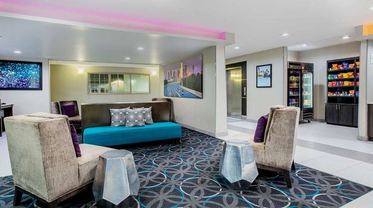 La Quinta Inn & Suites Dallas Mesquite Lobby