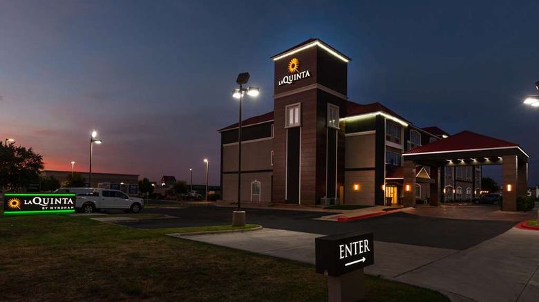 <b>La Quinta Inn & Suites Midland North Exterior</b>. Images powered by <a href="https://iceportal.shijigroup.com/" title="IcePortal" target="_blank">IcePortal</a>.