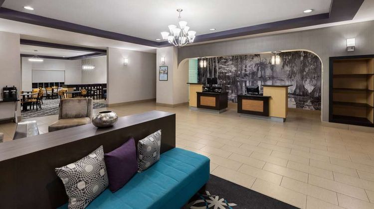 La Quinta Inn & Suites Houma Lobby