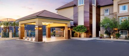 La Quinta Inn & Suites St. George Exterior
