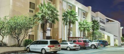 La Quinta Inn Austin North Exterior