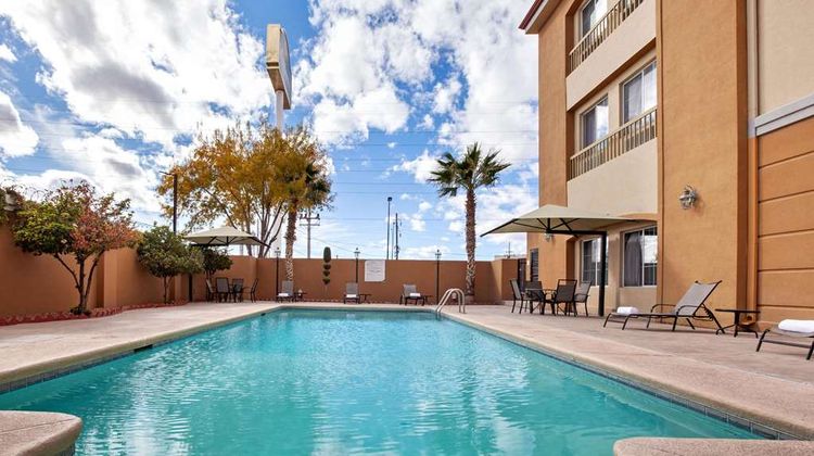 La Quinta Inn & Suites Cd Juarez Pool