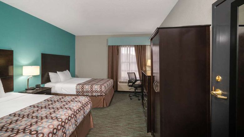 <b>La Quinta Inn & Suites Knoxville East Suite</b>. Images powered by <a href="https://iceportal.shijigroup.com/" title="IcePortal" target="_blank">IcePortal</a>.