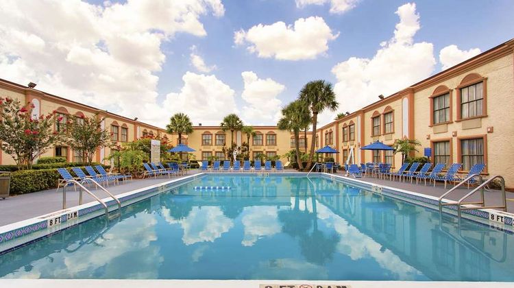La Quinta Inn Orlando Intl Drive North Pool