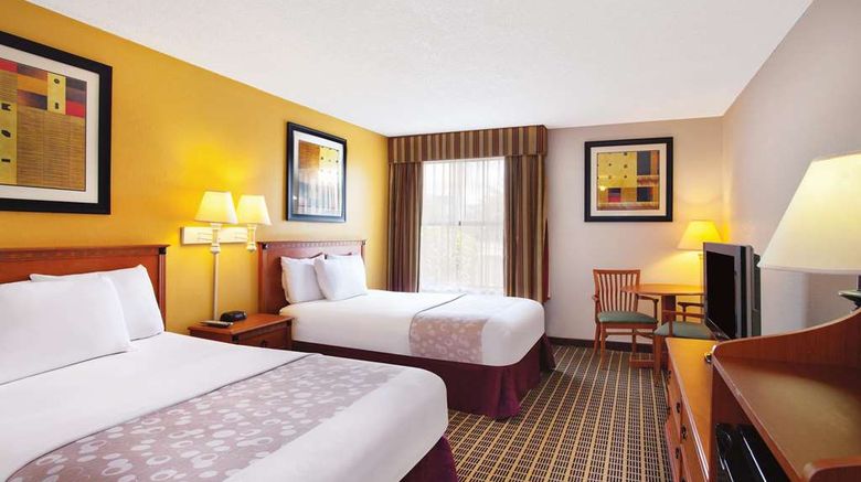 <b>La Quinta Inn Orlando Intl Drive North Room</b>. Images powered by <a href="https://iceportal.shijigroup.com/" title="IcePortal" target="_blank">IcePortal</a>.