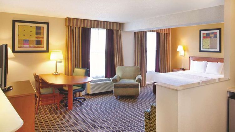 La Quinta Inn Orlando Intl Drive North Suite