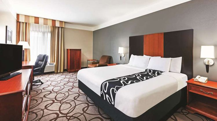La Quinta Inn & Suites Granbury Room