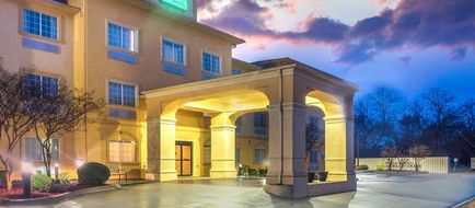 La Quinta Inn & Suites Fort Smith Exterior