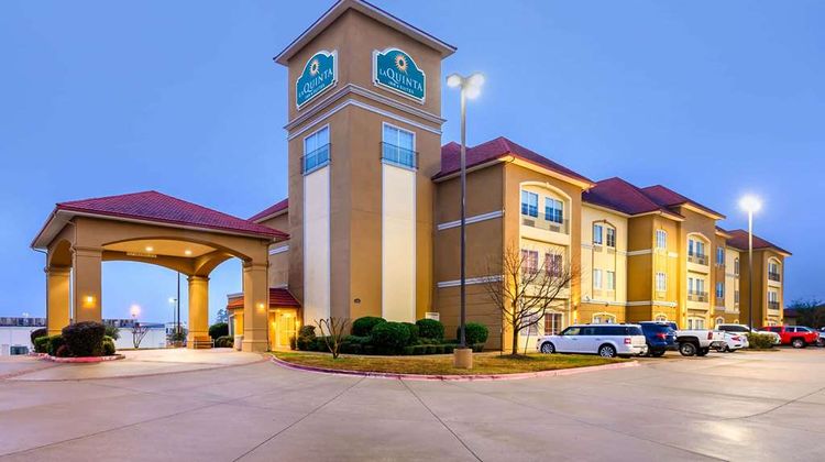 La Quinta Inn & Suites Longview North Exterior