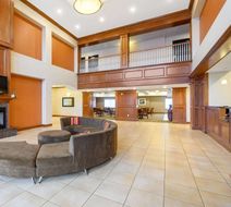 La Quinta Inn & Suites Longview North Lobby
