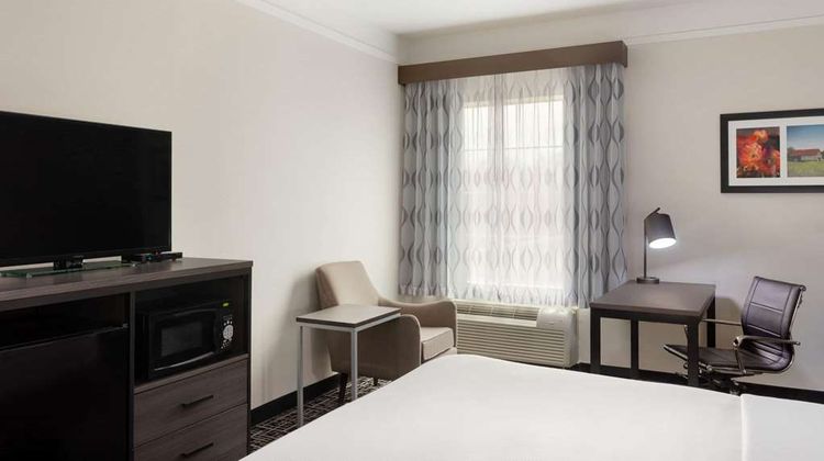 La Quinta Inn & Suites Longview Room