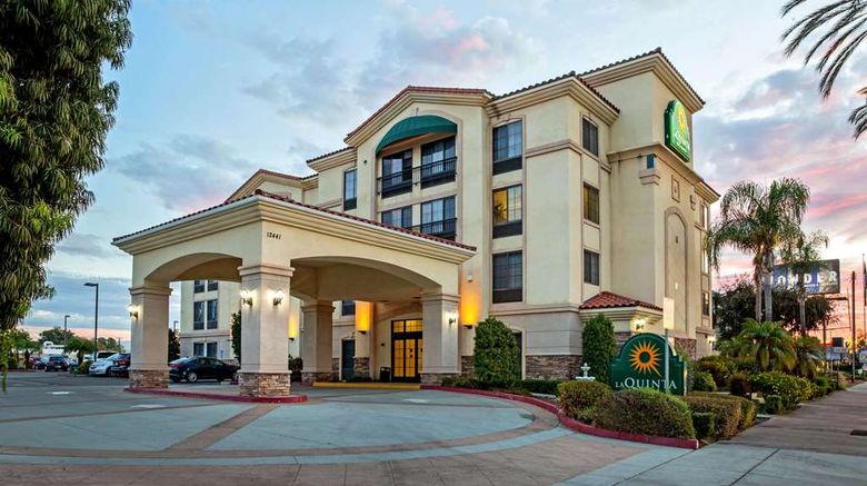 <b>La Quinta Inn & Suites Hawaiian Gardens Exterior</b>. Images powered by <a href="https://iceportal.shijigroup.com/" title="IcePortal" target="_blank">IcePortal</a>.