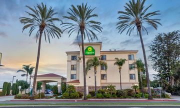 La Quinta Inn & Suites Hawaiian Gardens