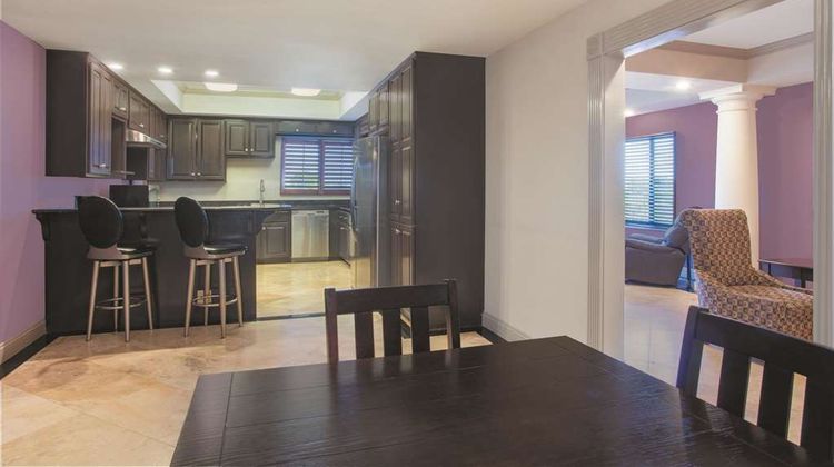 La Quinta Inn & Suites Ft Walton Beach Suite