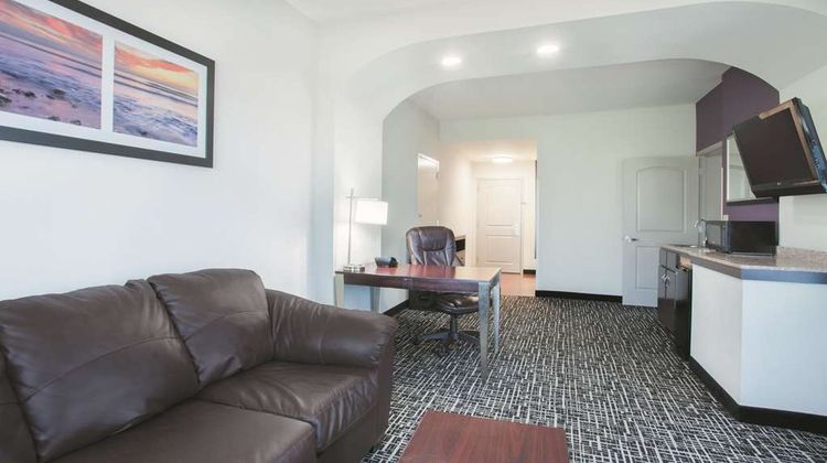 La Quinta Inn & Suites Ft Walton Beach Suite