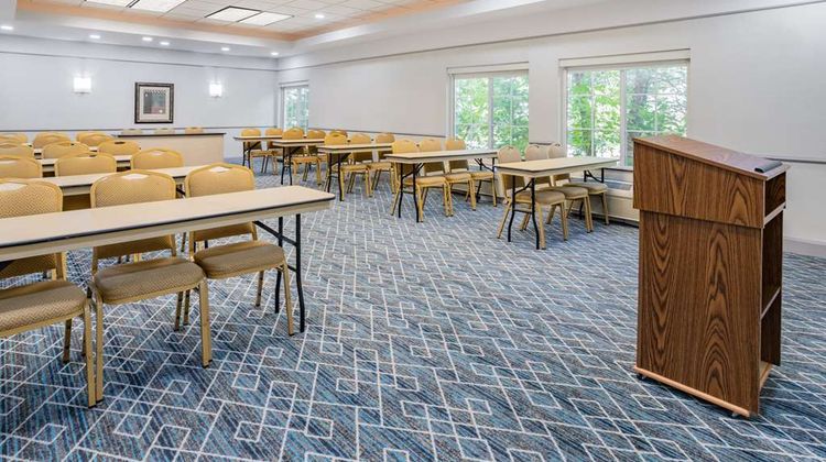 La Quinta Inn & Suites Norfolk Airport Meeting