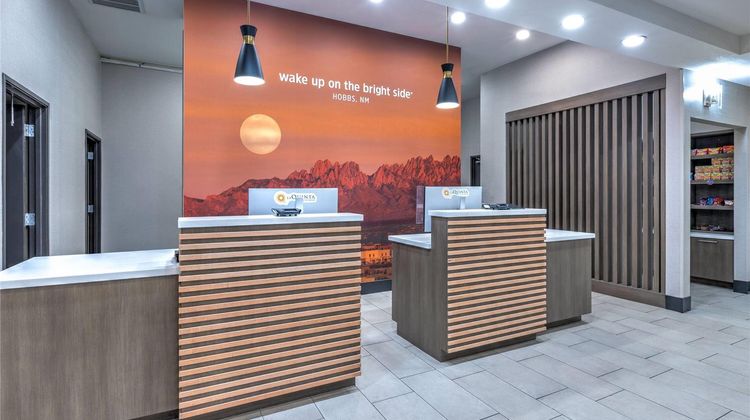 La Quinta Inn & Suites Hobbs Lobby