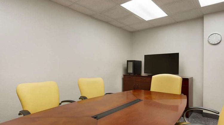 La Quinta Inn & Suites Dublin Meeting