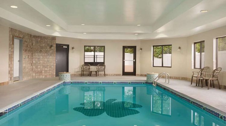 La Quinta Inn & Suites Dublin Pool