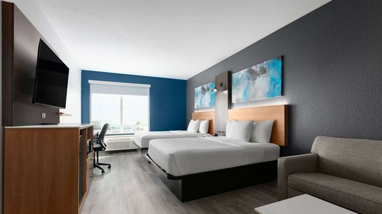 La Quinta Inn & Suites Burleson Suite