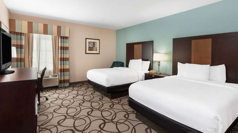 <b>La Quinta Inn & Suites Lake Worth Room</b>. Images powered by <a href="https://iceportal.shijigroup.com/" title="IcePortal" target="_blank">IcePortal</a>.