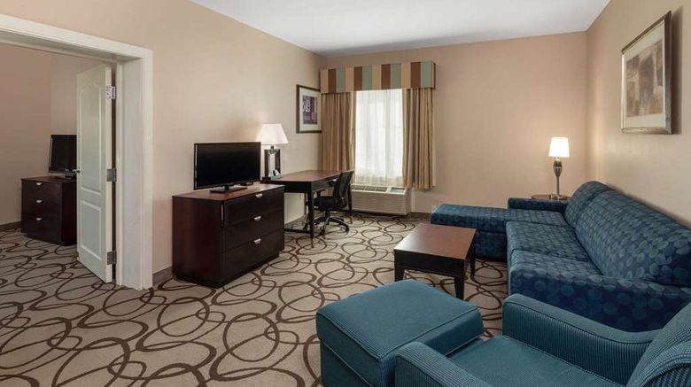 <b>La Quinta Inn & Suites Lake Worth Suite</b>. Images powered by <a href="https://iceportal.shijigroup.com/" title="IcePortal" target="_blank">IcePortal</a>.
