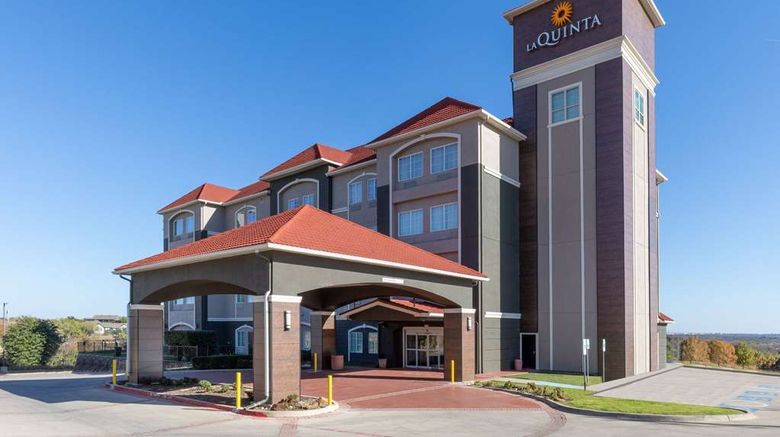 <b>La Quinta Inn & Suites Lake Worth Exterior</b>. Images powered by <a href="https://iceportal.shijigroup.com/" title="IcePortal" target="_blank">IcePortal</a>.