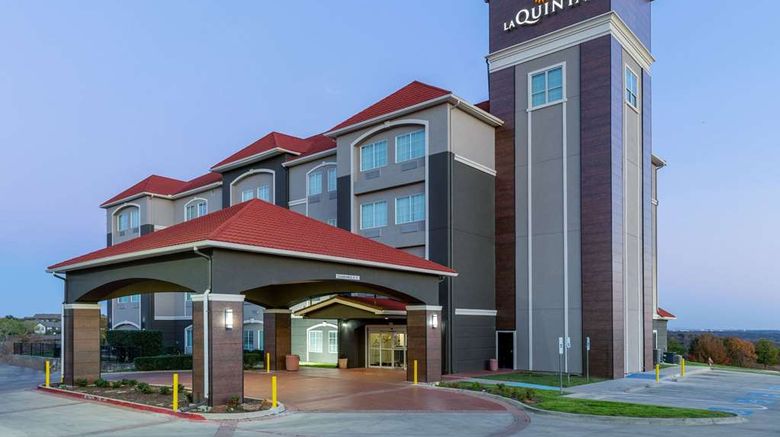 La Quinta Inn  and  Suites Lake Worth Exterior. Images powered by <a href="https://iceportal.shijigroup.com" target="_blank" rel="noopener">Ice Portal</a>.