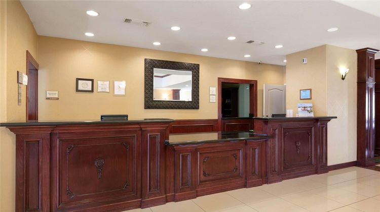 La Quinta Inn & Suites Lindale Lobby