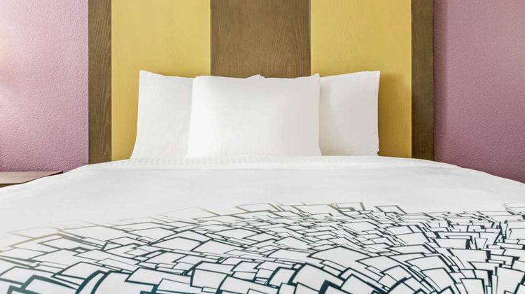 La Quinta Inn & Suites Hillsboro Room