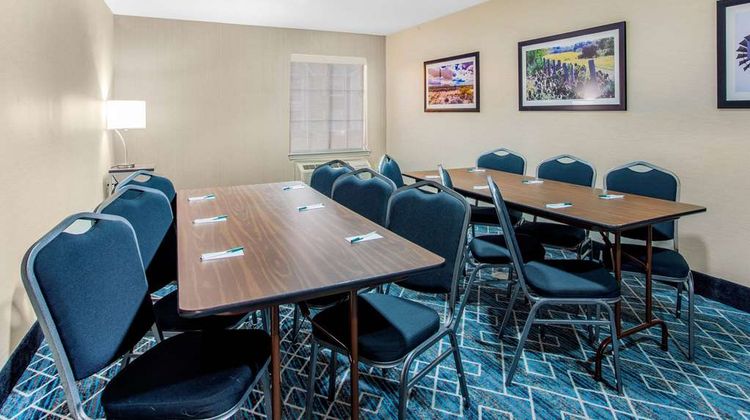 La Quinta Inn & Suites Hillsboro Meeting