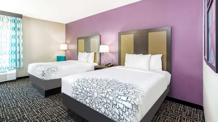 La Quinta Inn & Suites Hillsboro Room